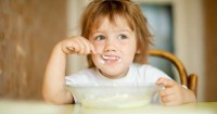 Gaya Hidup Sehat Anak Usia 3 Tahun: Menghadapi si Picky Eater